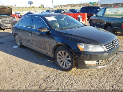 VOLKSWAGEN PASSAT 2012