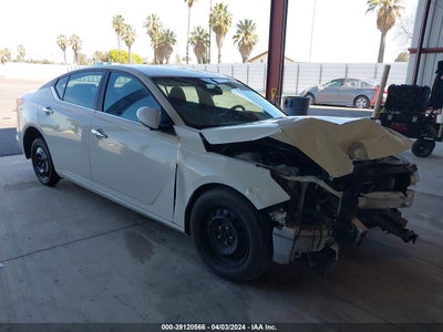 Nissan Altima 2019