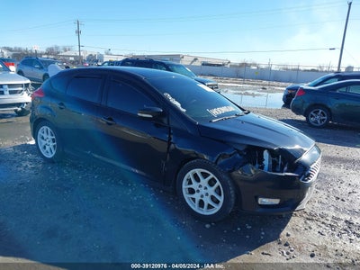 FORD FOCUS SE 2015