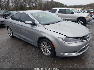 CHRYSLER 200 2015