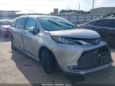 TOYOTA SIENNA 2021