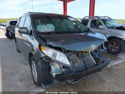 Toyota Sienna 2014