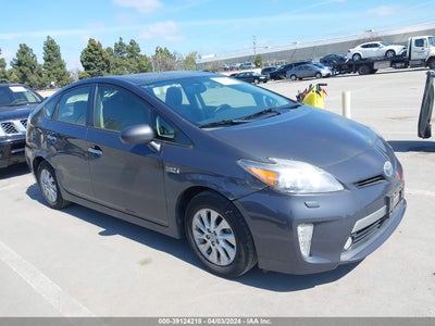 Toyota Prius plug-in 2012