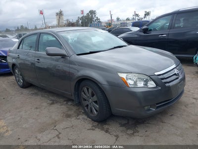 Toyota Avalon 2005