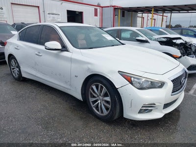INFINITI Q50 2015