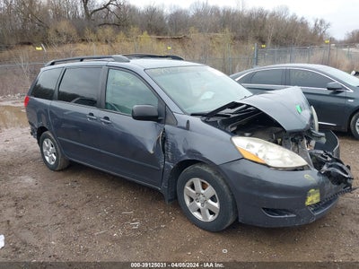 Toyota Sienna 2010