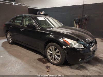 Infiniti M37 2012