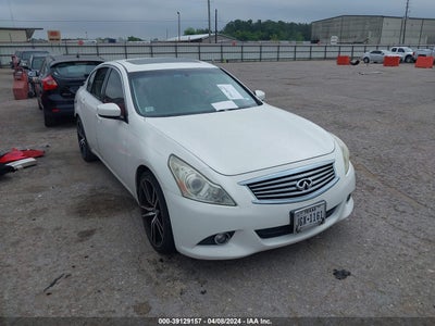 INFINITI G37 2011