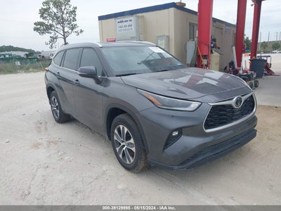 TOYOTA HIGHLANDER 2021