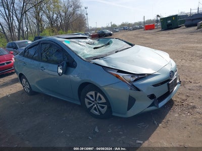 TOYOTA PRIUS 2016