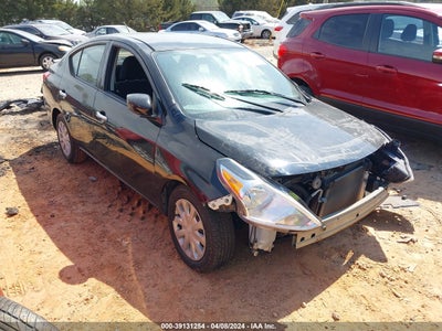 NISSAN VERSA 2017