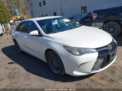 TOYOTA CAMRY 2015