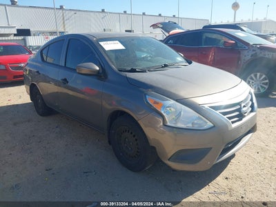 NISSAN VERSA 2016