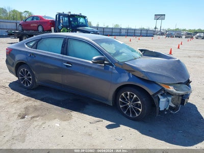 Toyota Avalon 2016