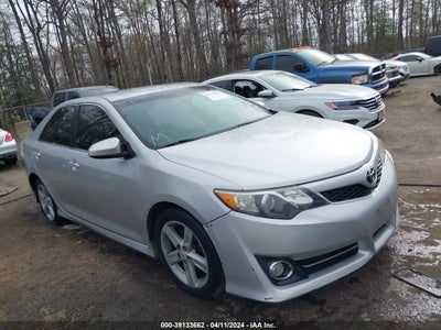 TOYOTA CAMRY 2012