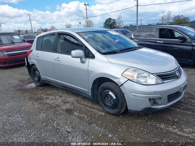 Nissan Versa 2011