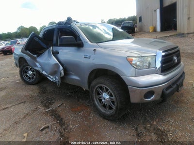 TOYOTA TUNDRA 2010