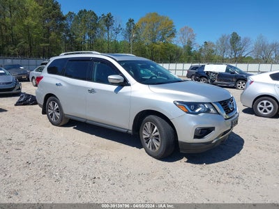 NISSAN PATHFINDER 2017