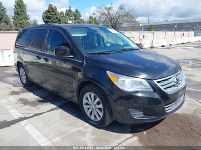 Volkswagen Routan 2012