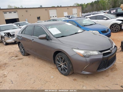 TOYOTA CAMRY 2017