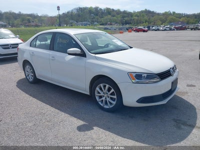 VOLKSWAGEN JETTA 2011