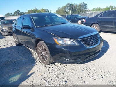Chrysler 200 2013