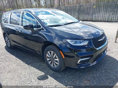 CHRYSLER PACIFICA HYBRID 2024