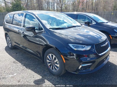Chrysler Pacifica 2024