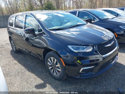 Chrysler Pacifica 2024