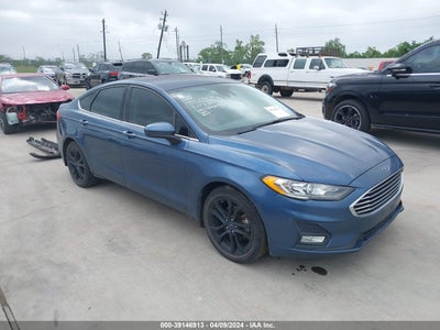 FORD FUSION 2019