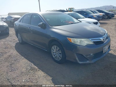 Toyota Camry 2014