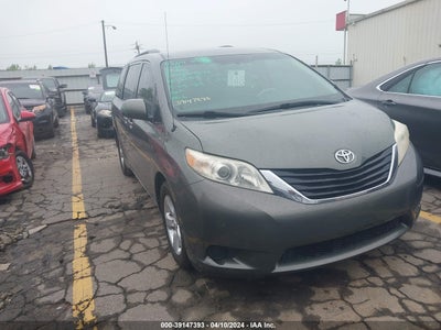 Toyota Sienna 2012
