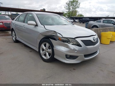 TOYOTA CAMRY 2011