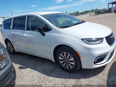Chrysler Pacifica 2024