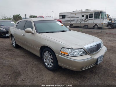 Lincoln Town car 2010