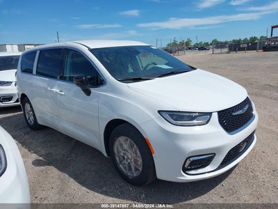 Chrysler Pacifica 2024