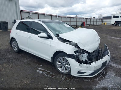 Volkswagen Golf 2021