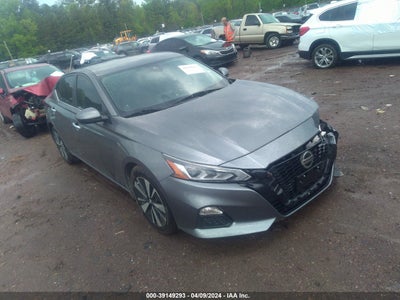 Nissan Altima 2021