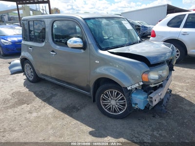 Nissan Cube 2011