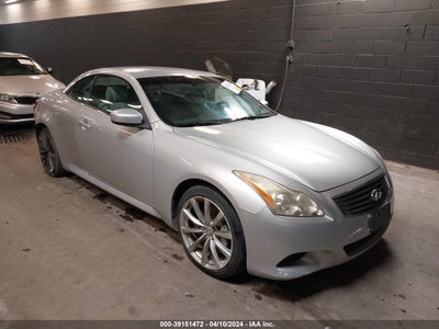 INFINITI G37 2009