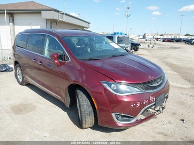 CHRYSLER PACIFICA 2017