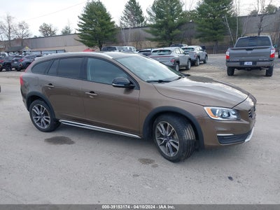 VOLVO V60 CROSS COUNTRY 2018