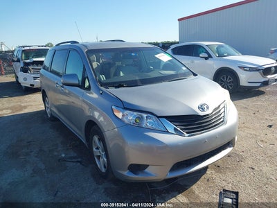 TOYOTA SIENNA 2011