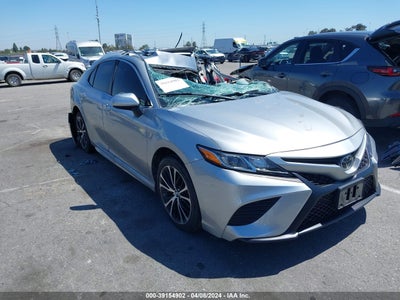 TOYOTA CAMRY SE 2019