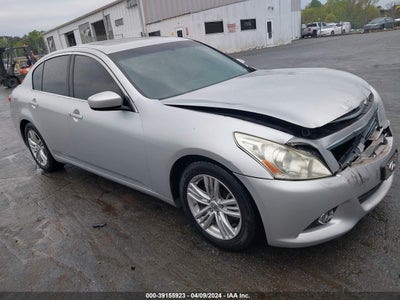 INFINITI JOURNEY 2012