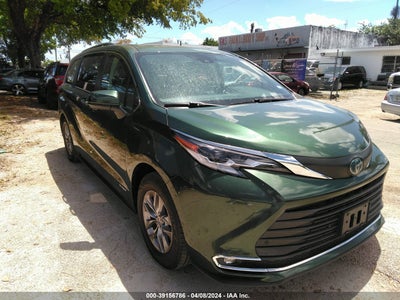 Toyota Sienna 2021