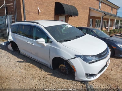 CHRYSLER PACIFICA 2017