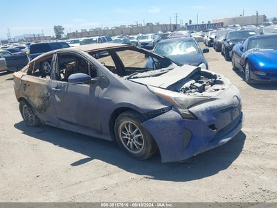 TOYOTA PRIUS 2017