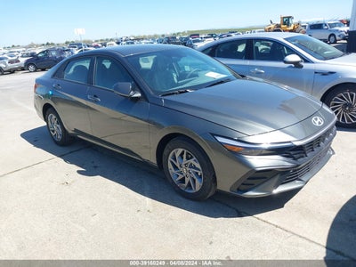 Hyundai Elantra 2024