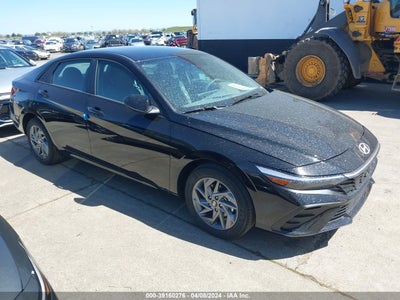 Hyundai Elantra 2024